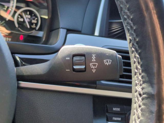 Photo of 2016 Carbon Black Metallic BMW 535