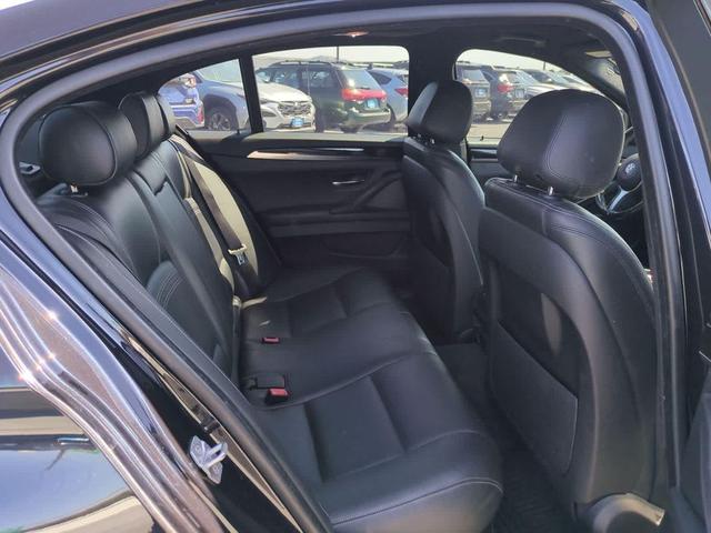 Photo of 2016 Carbon Black Metallic BMW 535