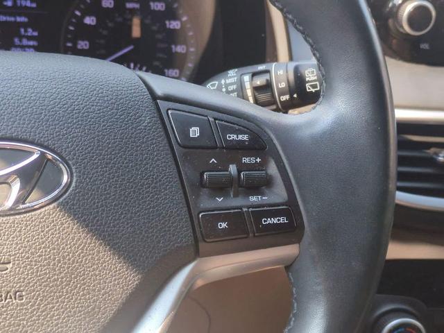Photo of 2019 Dazzling White Hyundai TUCSON