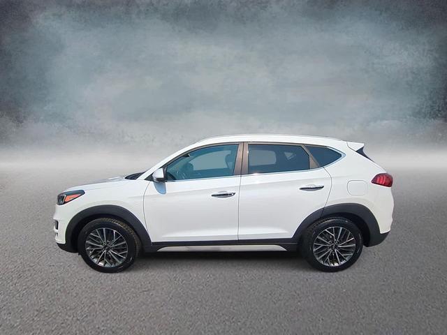 Photo of 2019 Dazzling White Hyundai TUCSON