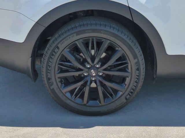 Photo of 2020 Snow White Pearl Kia Telluride