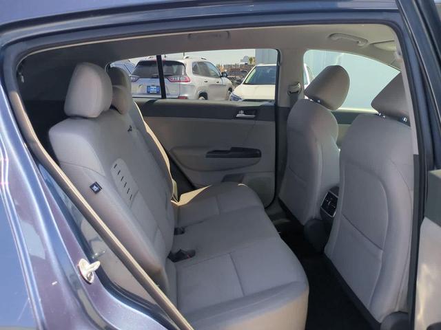 Photo of 2018 Pacific Blue Kia Sportage