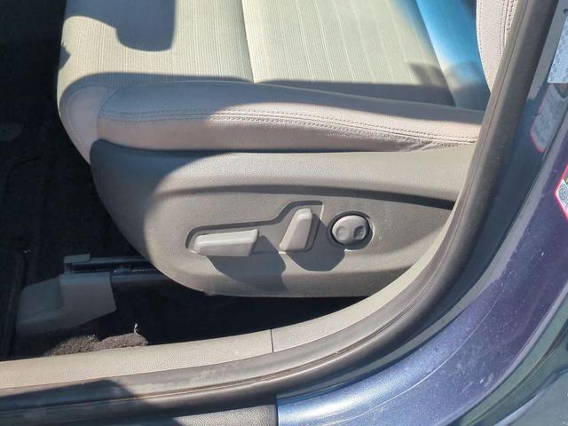 Photo of 2018 Pacific Blue Kia Sportage
