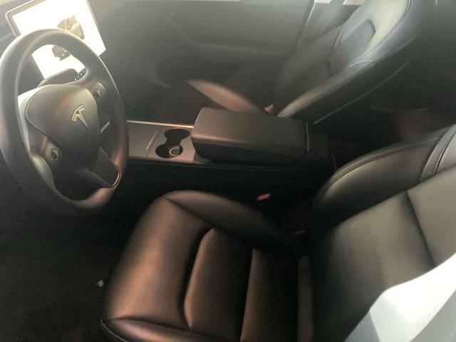 Photo of 2022 Pearl White Multi-Coat Tesla Model Y