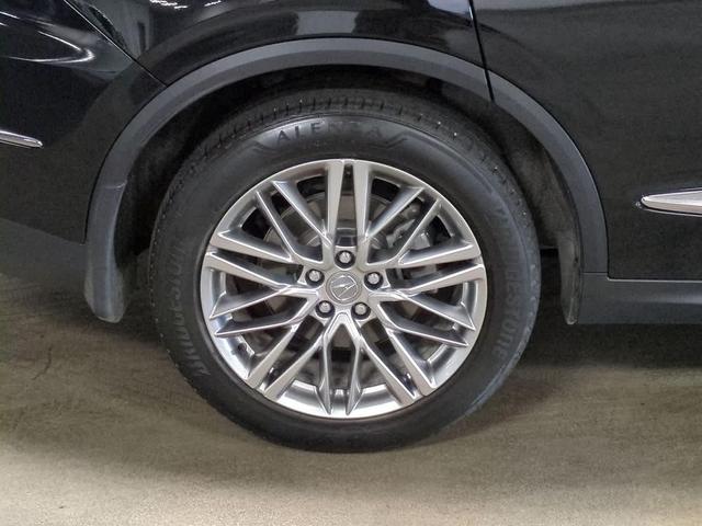 Photo of 2023 Majestic Black Pearl Acura MDX