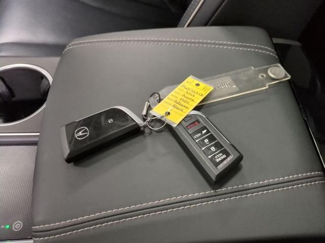 Photo of 2023 Majestic Black Pearl Acura MDX