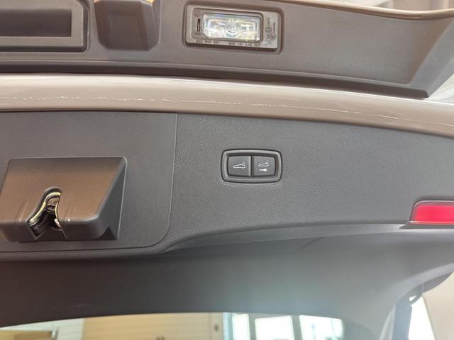 Photo of 2022 Chalk Porsche Cayenne