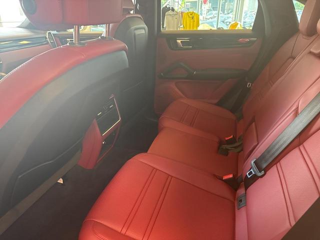 Photo of 2022 Chalk Porsche Cayenne