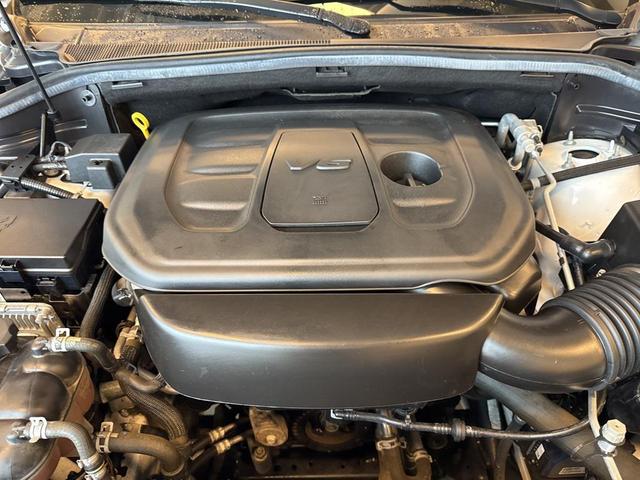 Photo of 2022 Bright White Clearcoat Jeep Grand Cherokee
