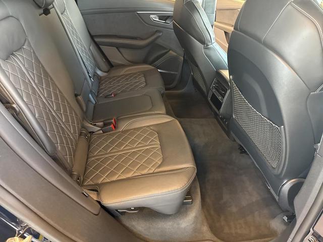 Photo of 2024 Blue Metallic Audi SQ8