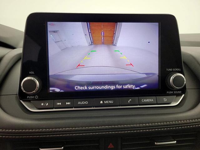 Photo of 2024 Gray Nissan Rogue
