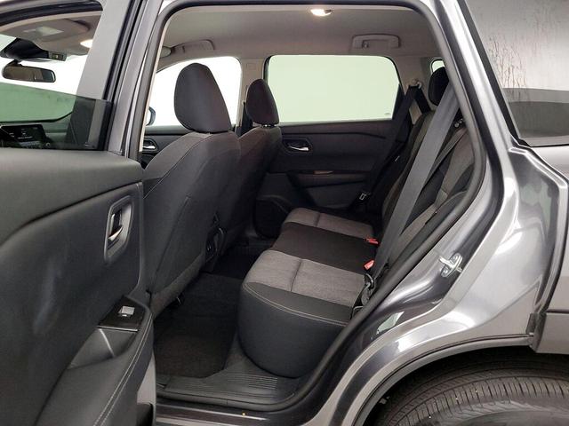 Photo of 2024 Gray Nissan Rogue