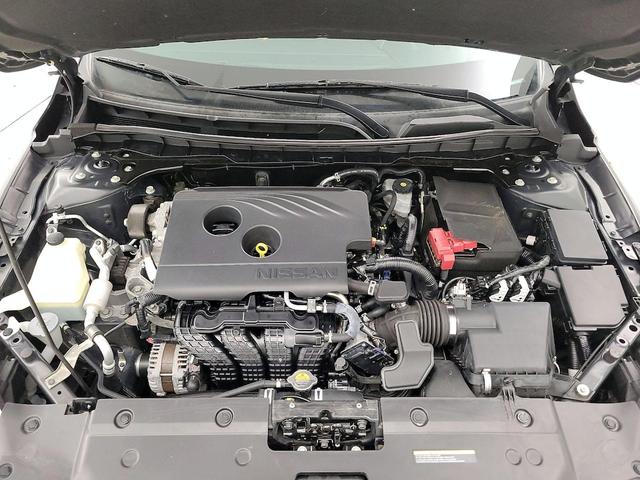 Photo of 2020 Black Nissan Altima