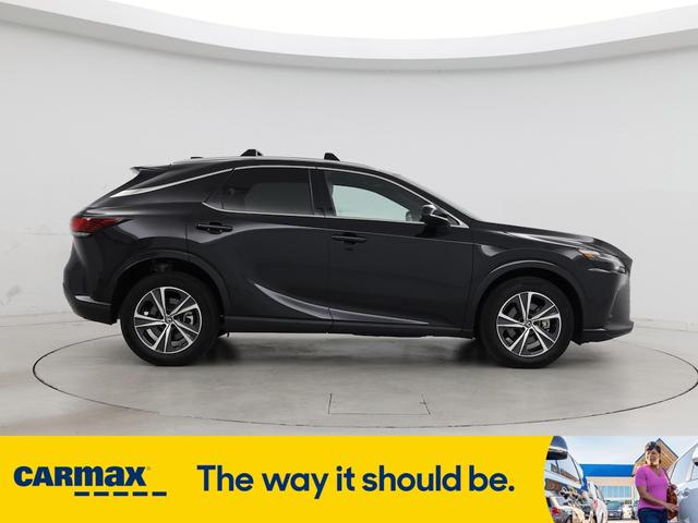 Photo of 2023 Black Lexus RX 350