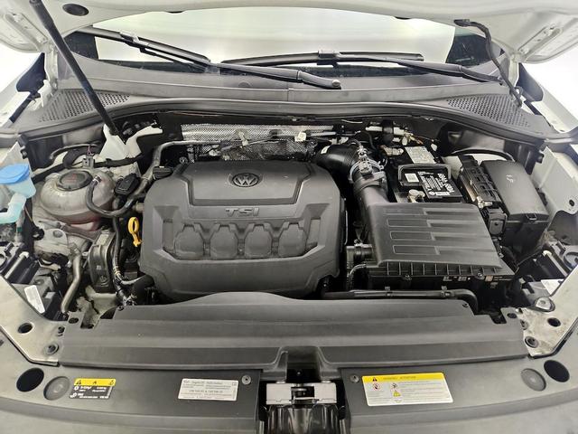 Photo of 2022 White Volkswagen Tiguan