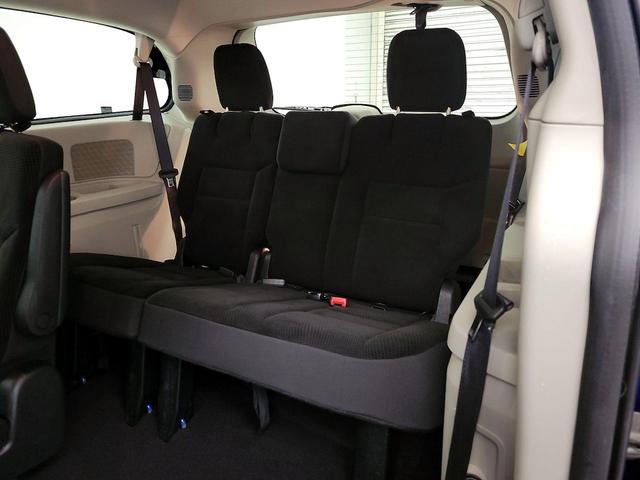 Photo of 2019 Blue Dodge Grand Caravan