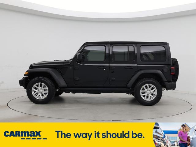 Photo of 2023 Black Jeep Wrangler