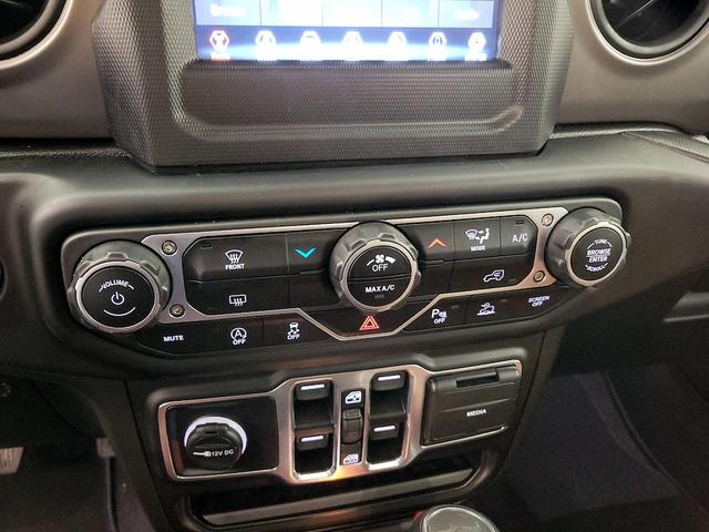 Photo of 2023 Black Jeep Wrangler