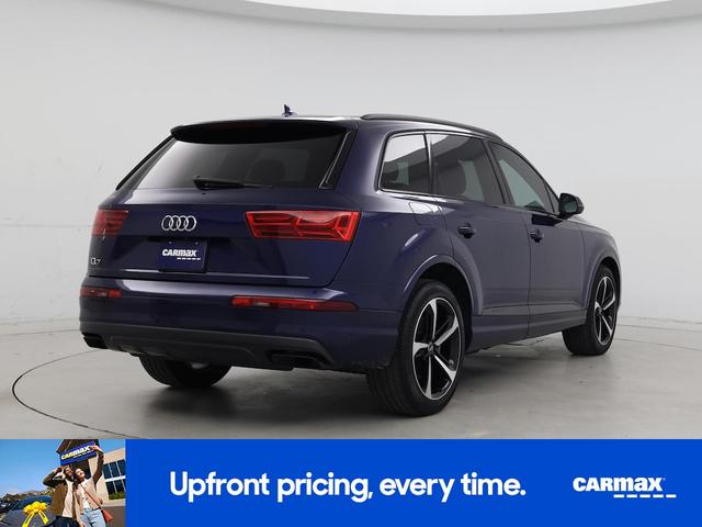 Photo of 2019 Blue Audi Q7