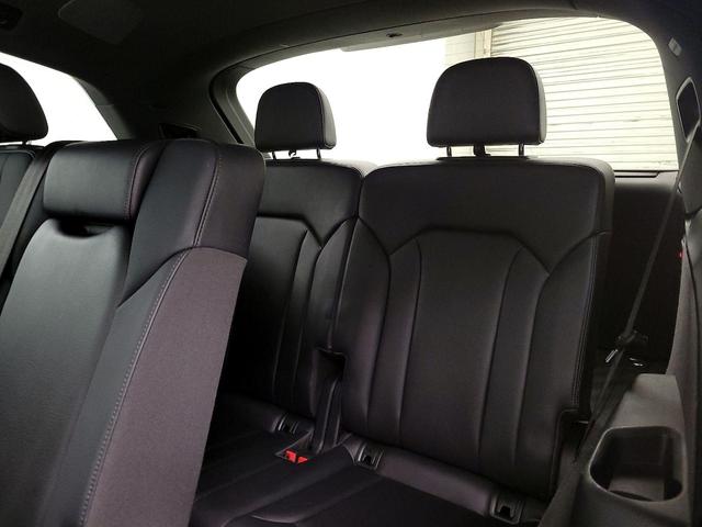 Photo of 2019 Blue Audi Q7