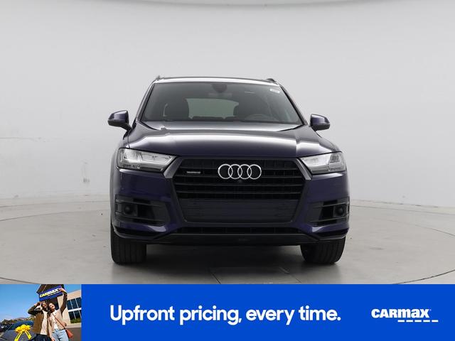 Photo of 2019 Blue Audi Q7
