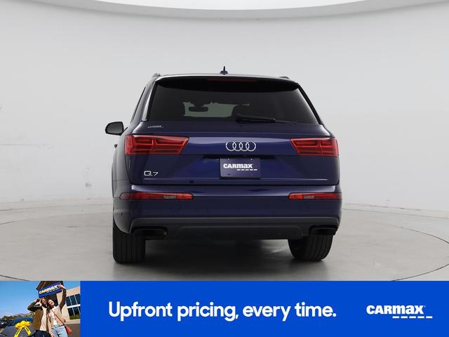 Photo of 2019 Blue Audi Q7