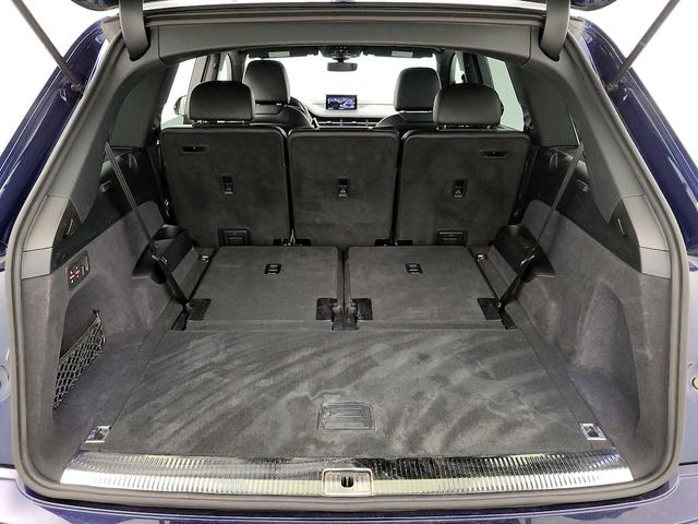 Photo of 2019 Blue Audi Q7