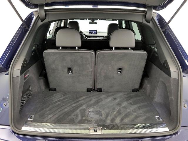 Photo of 2019 Blue Audi Q7