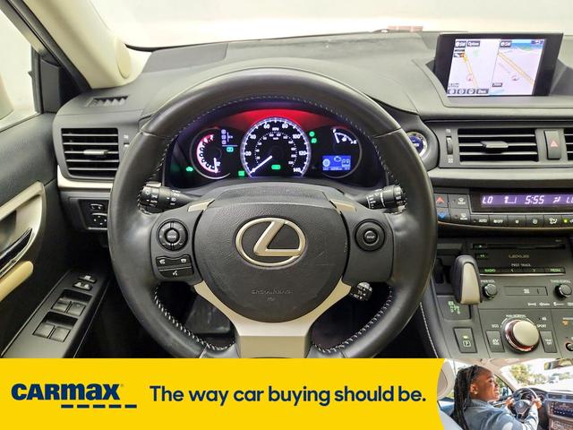 Photo of 2014 Silver Lexus CT 200h