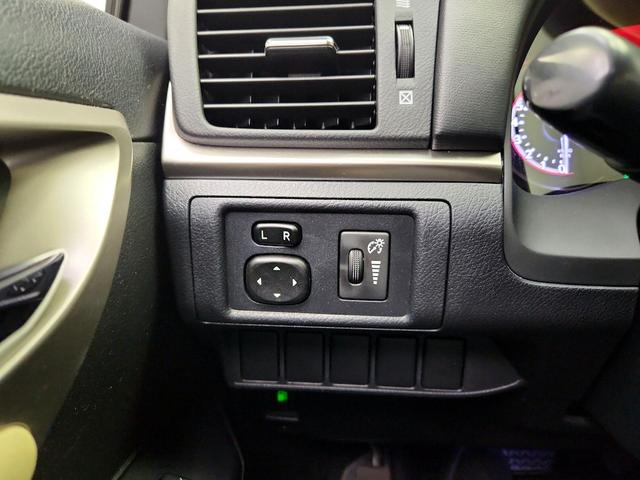 Photo of 2014 Silver Lexus CT 200h