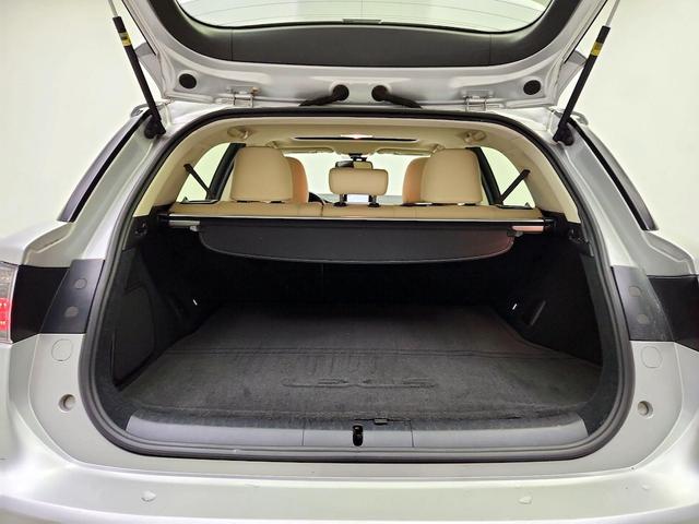 Photo of 2014 Silver Lexus CT 200h