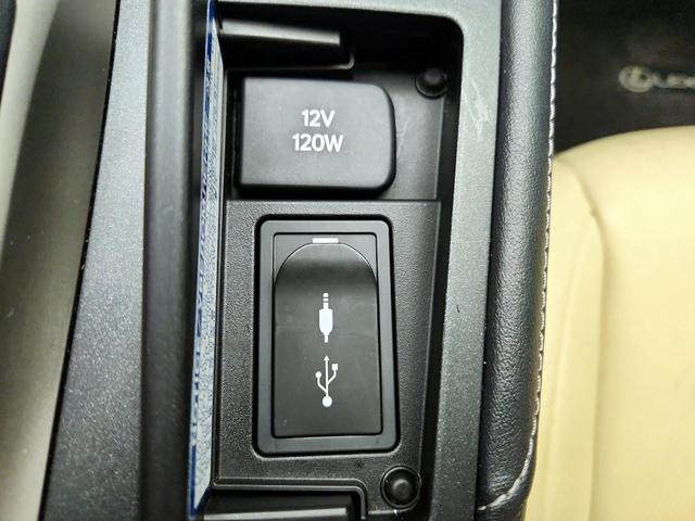 Photo of 2014 Silver Lexus CT 200h