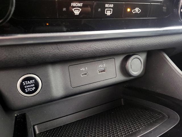 Photo of 2023 Gray Nissan Rogue