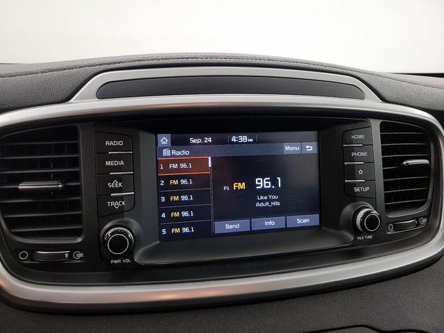 Photo of 2020 Black Kia Sorento