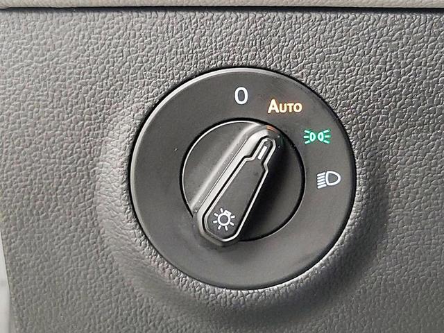 Photo of 2022 Black Volkswagen Taos