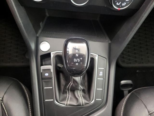 Photo of 2022 Black Volkswagen Taos