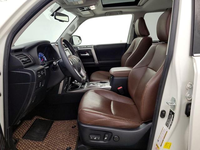 Photo of 2019 White Toyota 4Runner