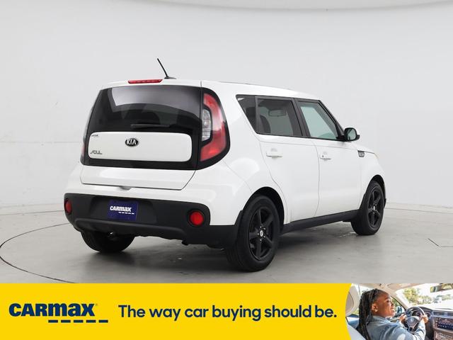 Photo of 2017 White Kia Soul