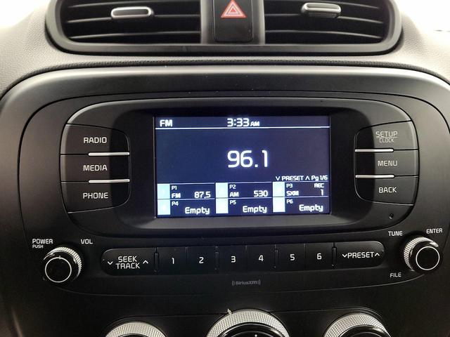 Photo of 2017 White Kia Soul