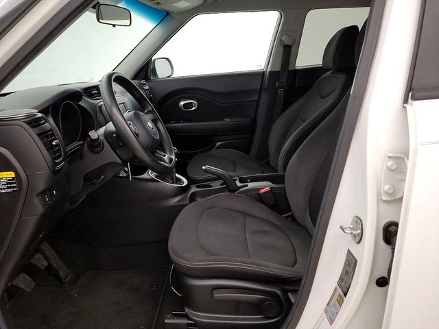 Photo of 2017 White Kia Soul