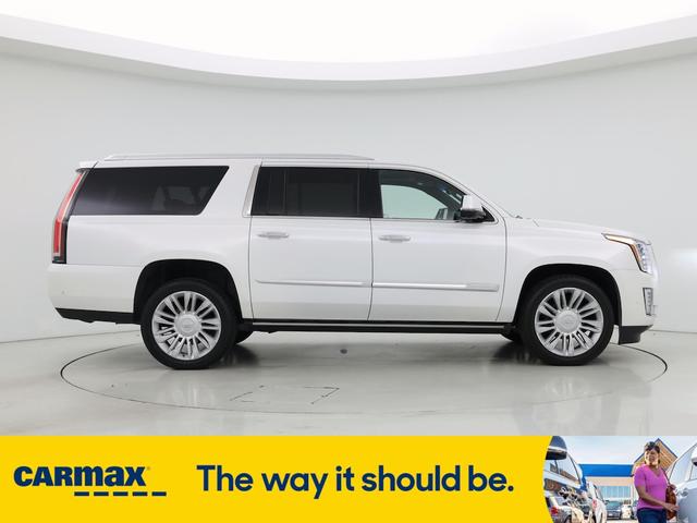 Photo of 2019 White Cadillac Escalade
