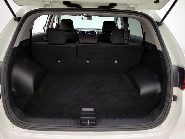 Photo of 2022 White Kia Sportage