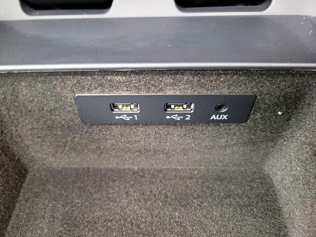 Photo of 2017 Gray Audi Q7