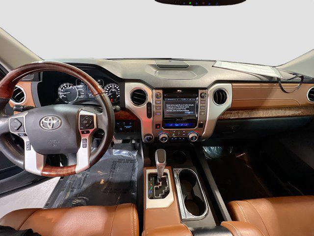 Photo of 2019 Midnight Black Metallic Toyota Tundra