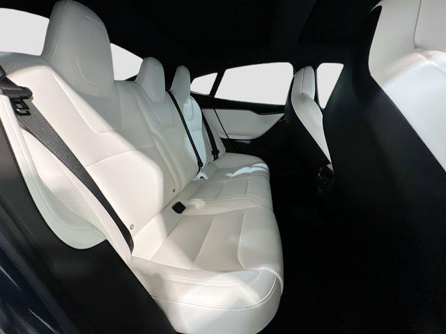 Photo of 2018 Solid Black Tesla Model S