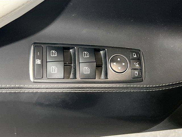 Photo of 2018 Solid Black Tesla Model S