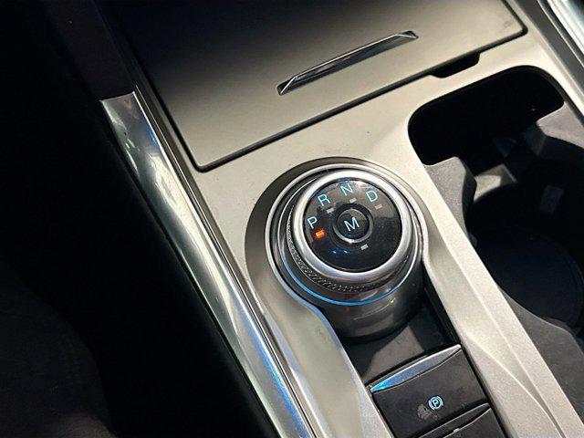 Photo of 2020 Oxford White Ford Explorer
