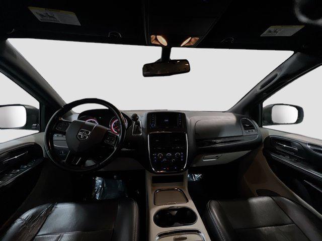Photo of 2019 Billet Clearcoat Dodge Grand Caravan