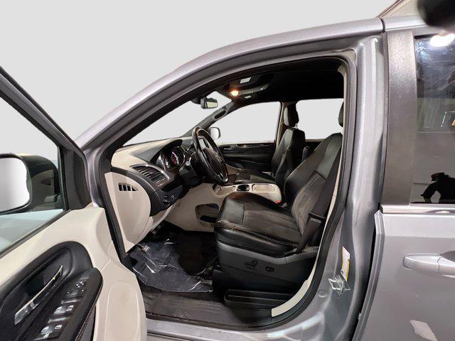 Photo of 2019 Billet Clearcoat Dodge Grand Caravan