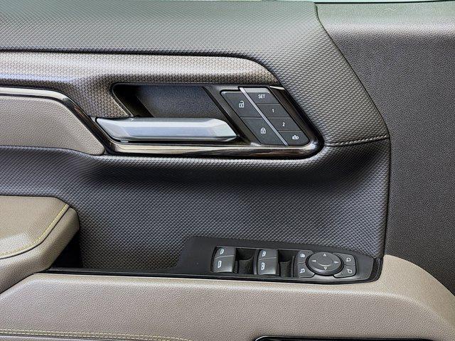 Photo of 2023 Black Chevrolet Silverado 1500